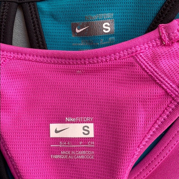Bundle of Two Nike Workout Tops - Picture 5 of 5